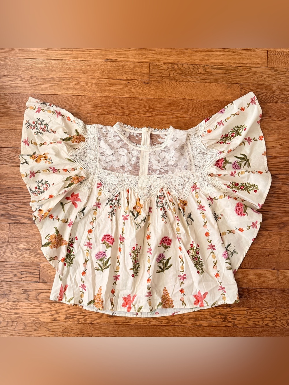 Anthropologie Cream Floral Lace-Trim Flutter Top